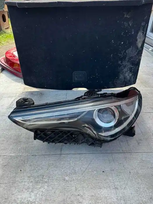 Alfa Romeo Stelvio Lampa Przednia Lewa BI Xenon Led 50559300