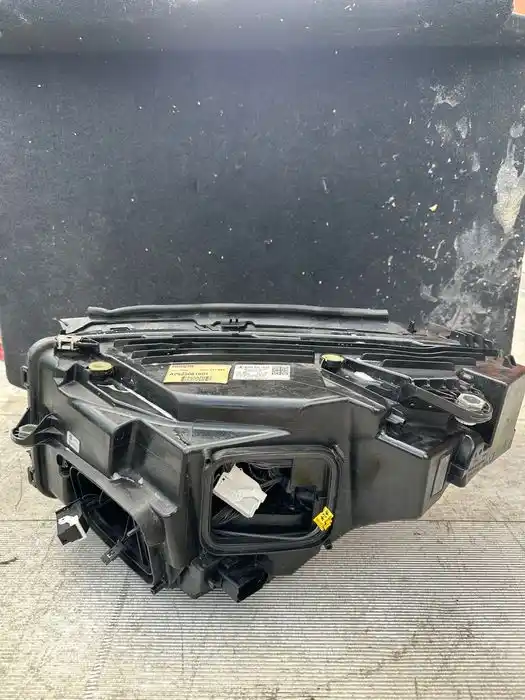 Mercedes GLC W253 Lift Lampa Przednia Prawa Full Led A2539061604