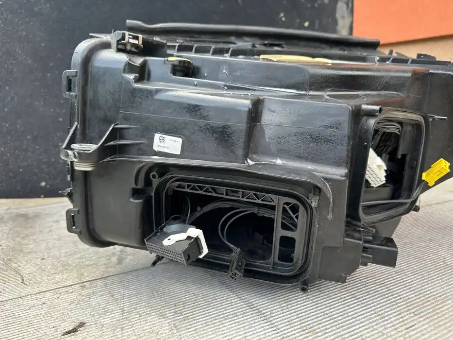 Mercedes GLC W253 Lift Lampa Przednia Prawa Full Led A2539061604