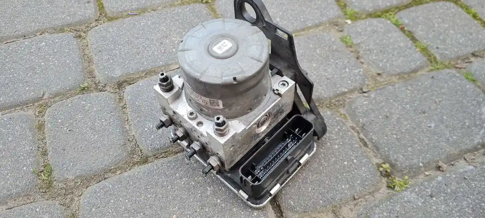 AUDI A3 S3 8V Moduł Sterownik Pompa ABS 8V0614517E