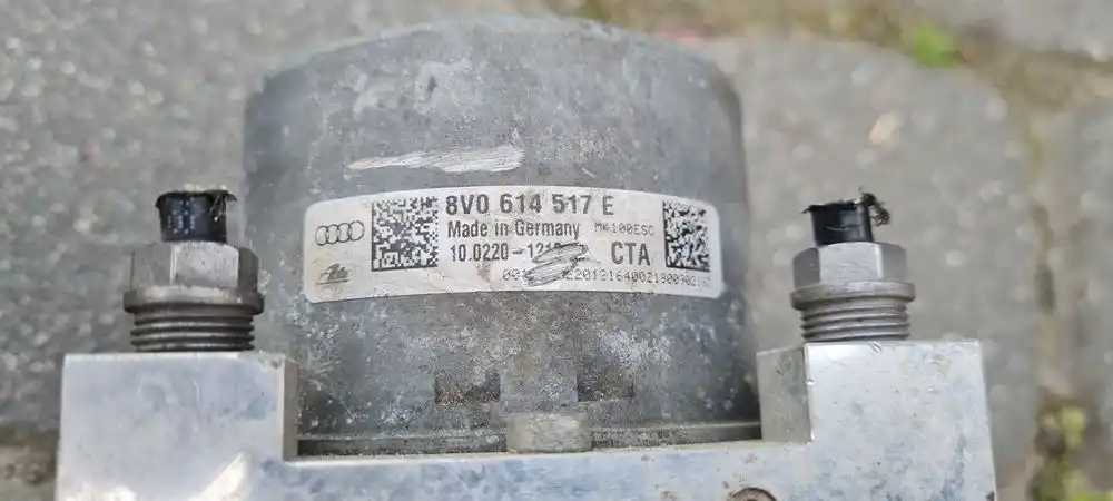 AUDI A3 S3 8V Moduł Sterownik Pompa ABS 8V0614517E
