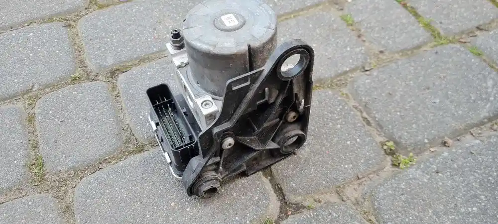 AUDI A3 S3 8V Moduł Sterownik Pompa ABS 8V0614517E