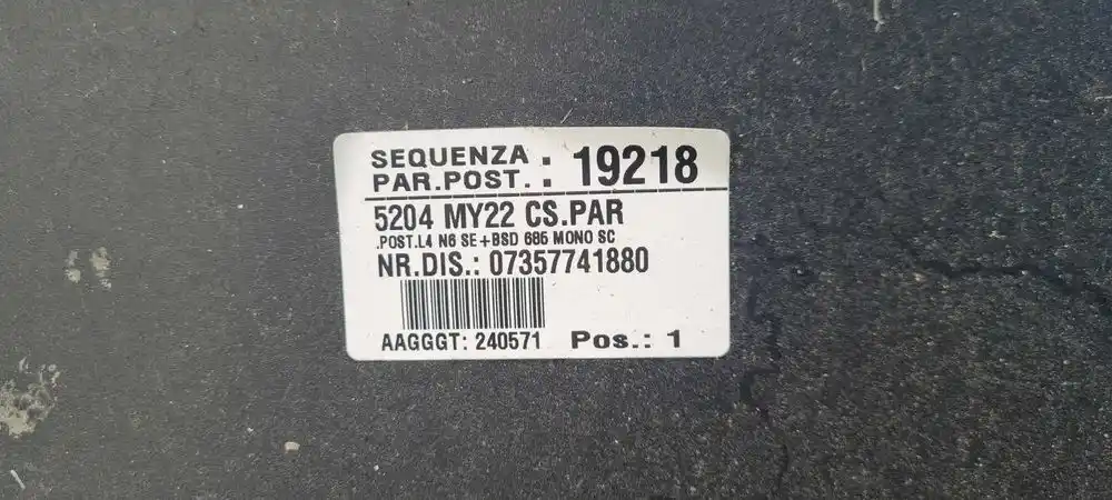 JEEP RENEGADE II 14- Zderzak Tył Tylny PDC 735585023