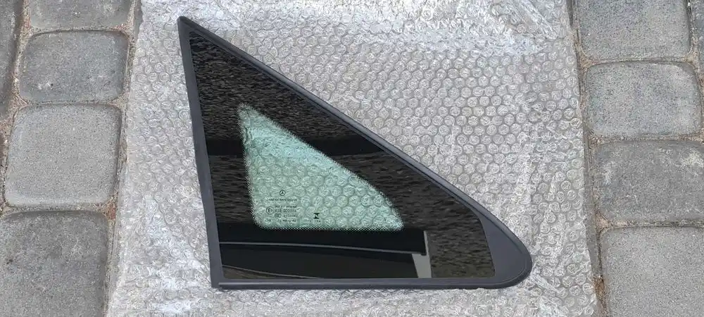 MERCEDES VITO V-KLASA W447 Szybka Karoseryjna Przód Prawa A4476730405