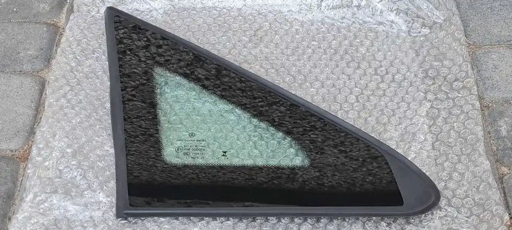 MERCEDES VITO V-KLASA W447 Szybka Karoseryjna Przód Prawa A4476730405