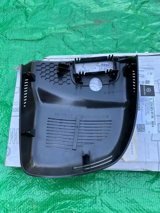 Mercedes GLE W167 Obudowa Lusterka Środkowego