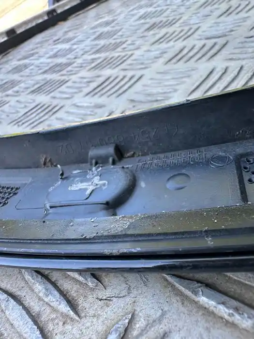 Mercedes GLC W254 Listwa Błotnika Przód Przednia Lewa