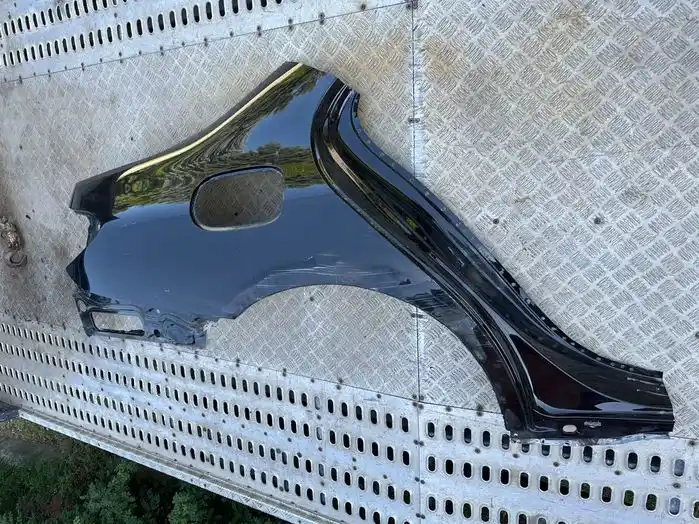 Mercedes E Klasa W213 Poszycie Błotnika Tył Tylne Prawe