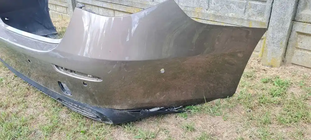 MERCEDES E KLASA W214 Zderzak Tył Tylny A2148851700 PDC