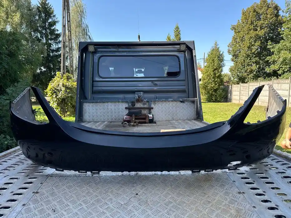 Mercedes C Klasa W205 Zderzak Tył Tylny