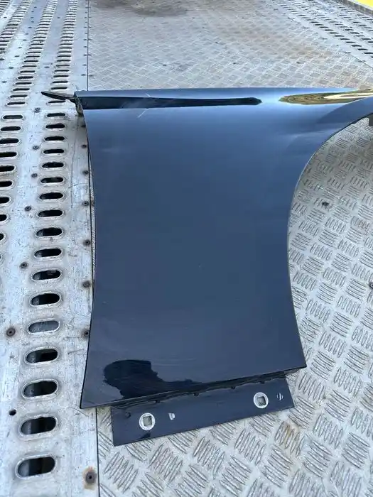 Mercedes E Klasa W214 Błotnik Przód Przedni Prawy