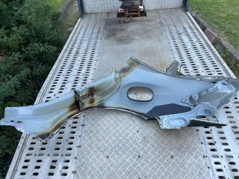Mercedes E Klasa W214 Poszycie Błotnika Tylne Prawe A2146370400