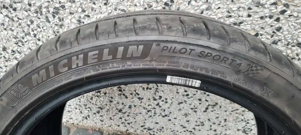 MICHELIN PILOT SPORT 4 Opona letnia 225/40/18 Wzmocnienie XL