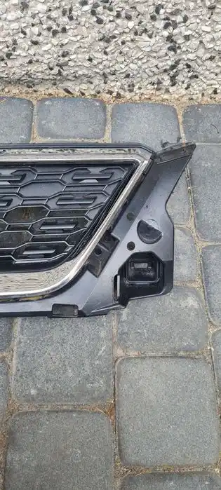 SEAT IBIZA V 6F0 Grill Atrapa Zderzaka Przód 6F0853654D