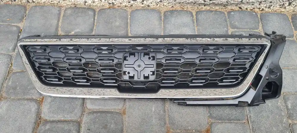 SEAT IBIZA V 6F0 Grill Atrapa Zderzaka Przód 6F0853654D