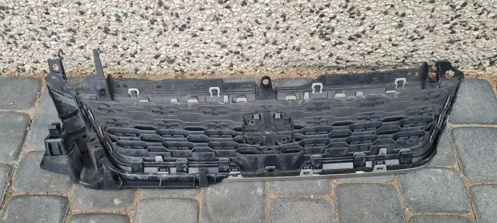 SEAT IBIZA V 6F0 Grill Atrapa Zderzaka Przód 6F0853654D