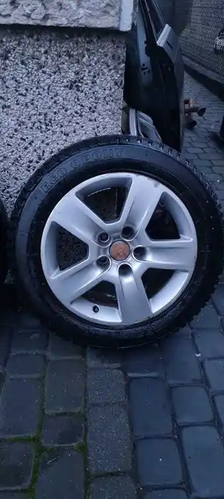 VW AUDI Koła Alu 7Jx16'' Z Nowymi Oponami Zimowymi 205/55/16