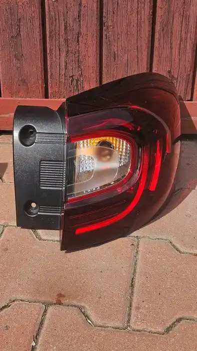 RENAULT CAPTUR I LIFT 17-19 Lampa Tył Tylna Prawa