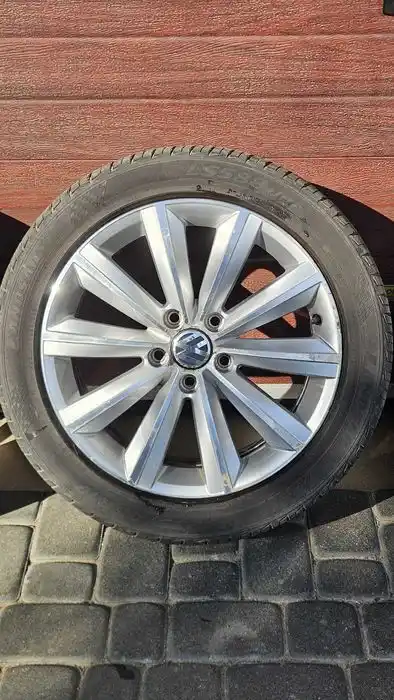 VW AUDI SEAT SKODA koła alu 7,5 X 17'' z oponami 235/45/17 5x112