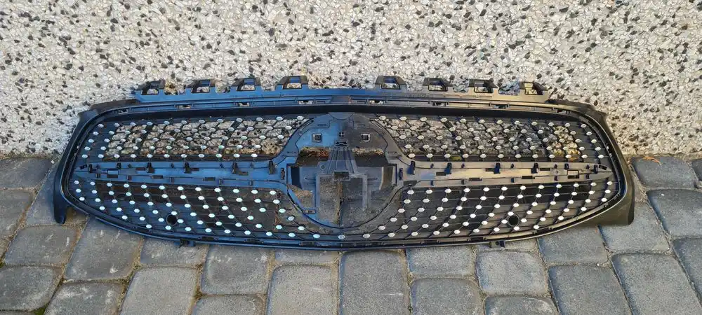 MERCEDES CLA W118 Grill Atrapa Diamenty PDC