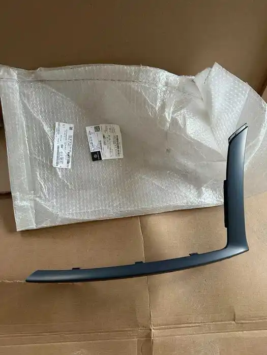 Mercedes CLA W118 Spoiler Listwa Zderzaka Lewa