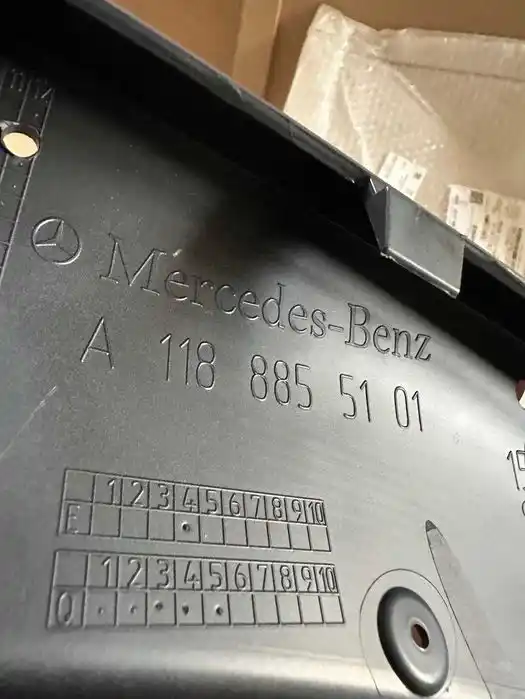 Mercedes CLA W118 Spoiler Listwa Zderzaka Lewa