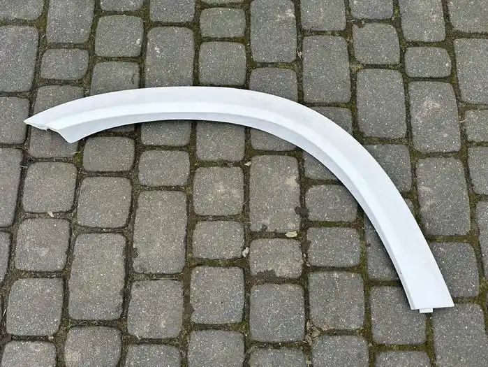 Mercedes GLE A167 Coupe Listwa Błotnika Prawa Tylna