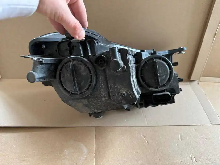 Mercedes SLK 172 R172 Lampa Przednia Lewa Soczewka