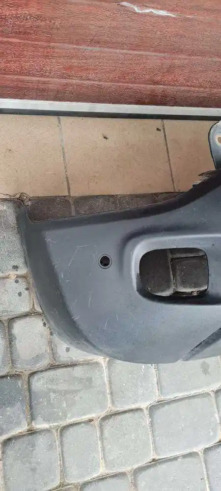 Jeep Renegade Zderzak Tył Tylny PDC