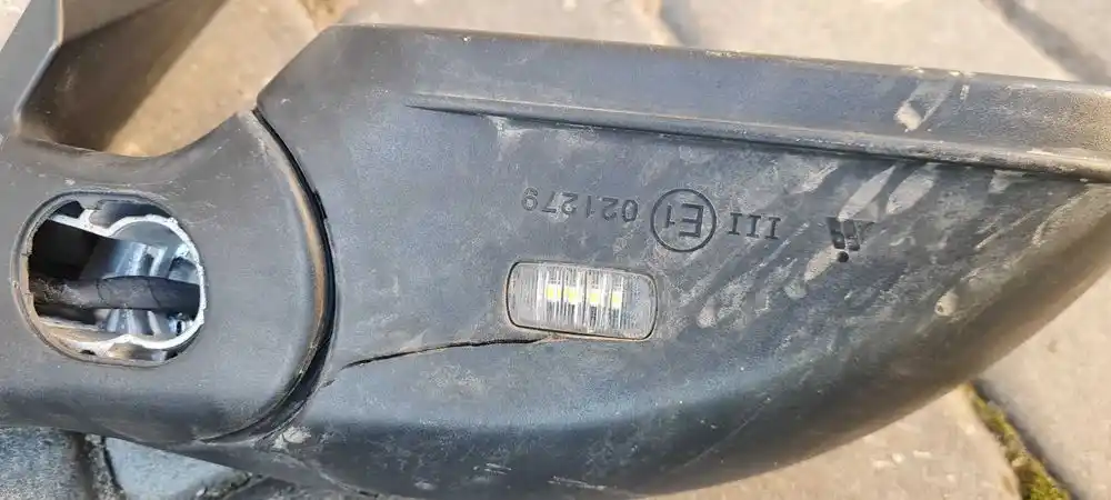 MERCEDES GLC W253 Lusterko Zewnętrzne Prawe 8+8 PIN