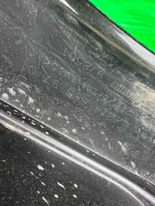 Mercedes E Klasa W214 AMG Zderzak Przód Przedni