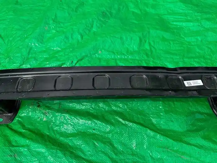 Mercedes EQB W243 EQA Belka Zderzaka Tył