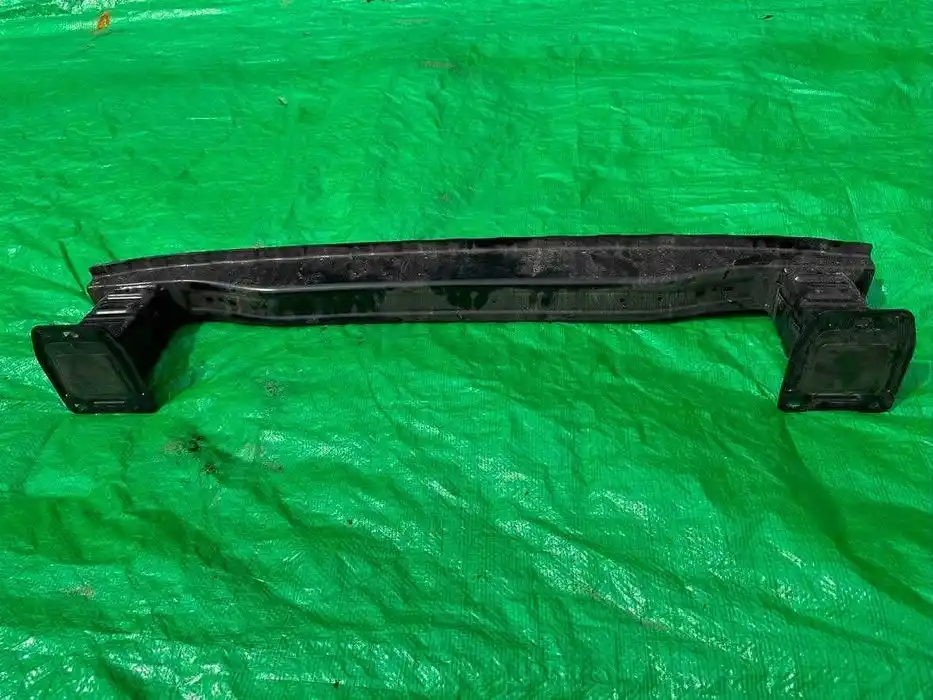 Mercedes EQB W243 EQA Belka Zderzaka Tył