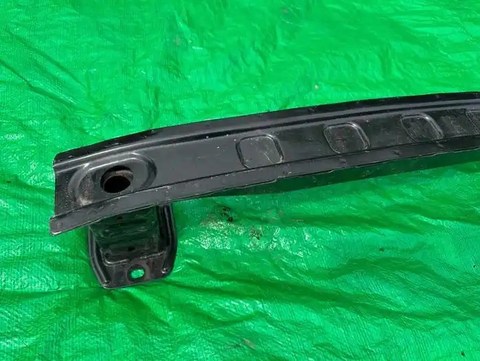 Mercedes EQB W243 EQA Belka Zderzaka Tył
