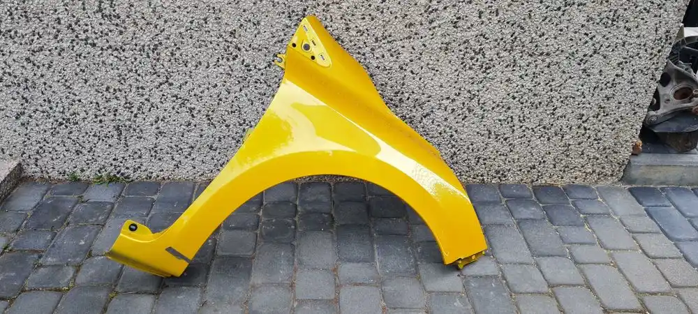 RENAULT CLIO IV Błotnik Przód Przedni Prawy TEJ37 SIRIUS