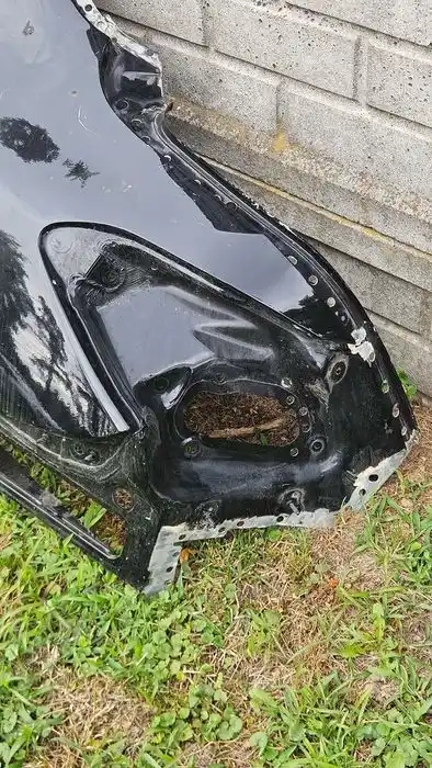 MERCEDES W205 SEDAN Błotnik Tył Tylny Lewy Poszycie