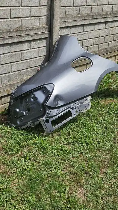 MERCEDES A213 W213 SEDAN Poszycie Błotnika Tył Tylne Prawe