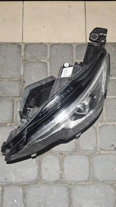 PEUGEOT 308 T9 LIFT 17-23 Lampa Przód Przednia Lewa FULL LED