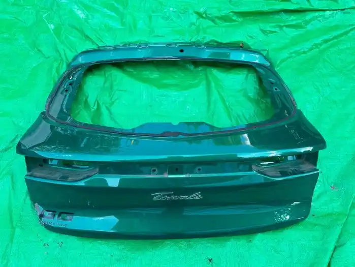 Alfa Romeo Tonale Klapa Bagażnika