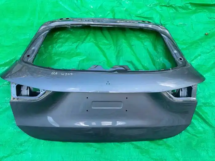 Mercedes GLA W247 Klapa Bagażnika
