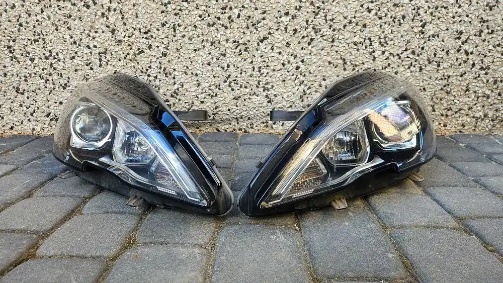 PEUGEOT 308 T9 LIFT 17-21 Lampy Przód Przednie H7 + Soczewka Komplet