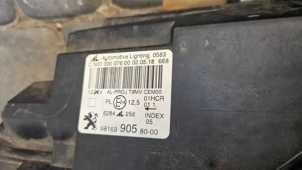 PEUGEOT 308 T9 LIFT 17-21 Lampy Przód Przednie H7 + Soczewka Komplet