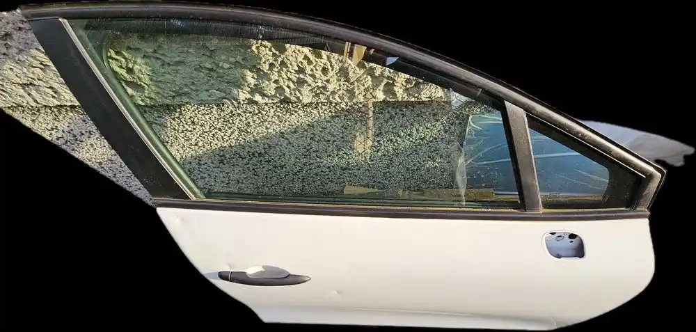 RENAULT CLIO IV 12-20 Drzwi Przód Przednie Prawe DV369