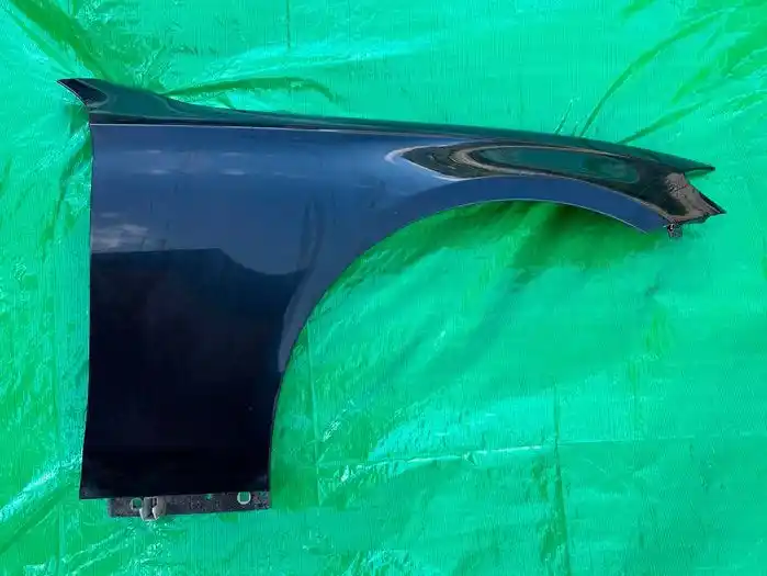 Mercedes E Klasa W213 Błotnik Przód Przedni Prawy