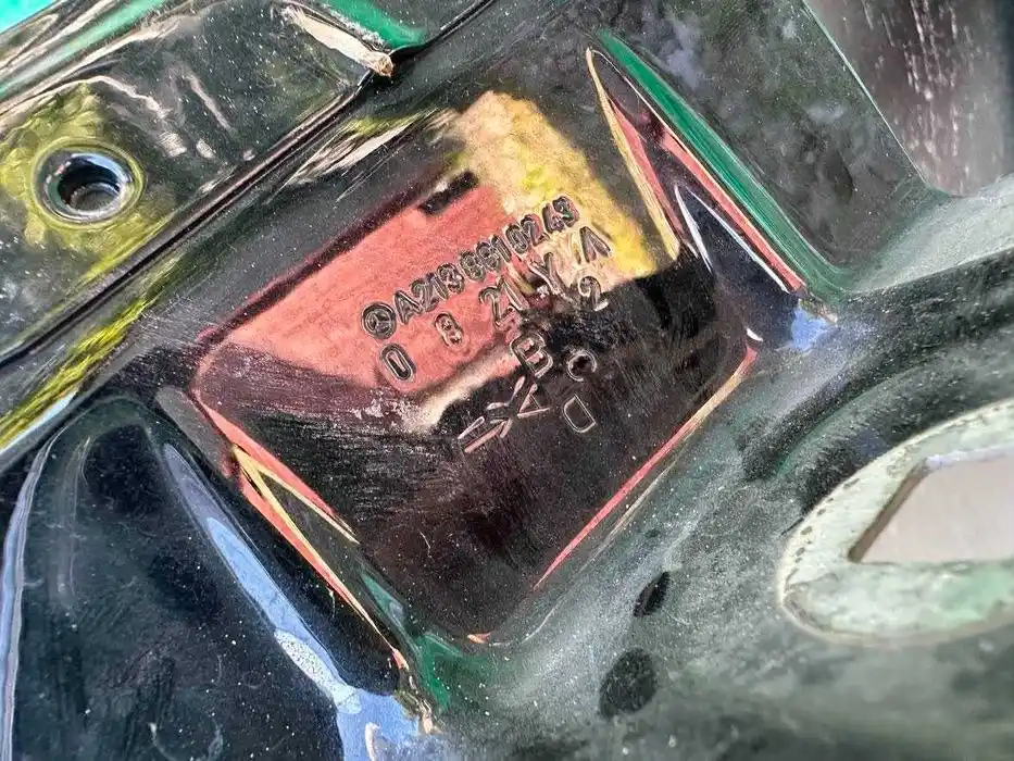 Mercedes E Klasa W213 Błotnik Przód Przedni Prawy