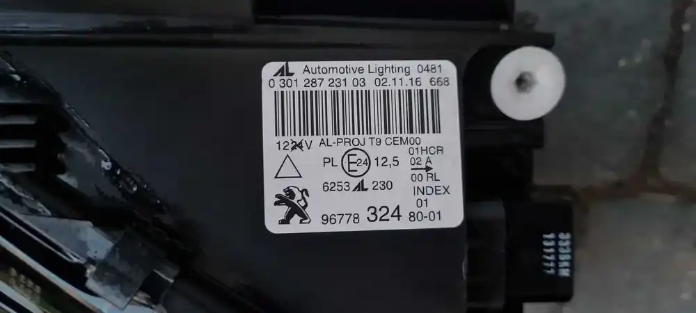 PEUGEOT 308 T9 13-17 Lampy Przód Lewa Prawa FULL LED Komplet