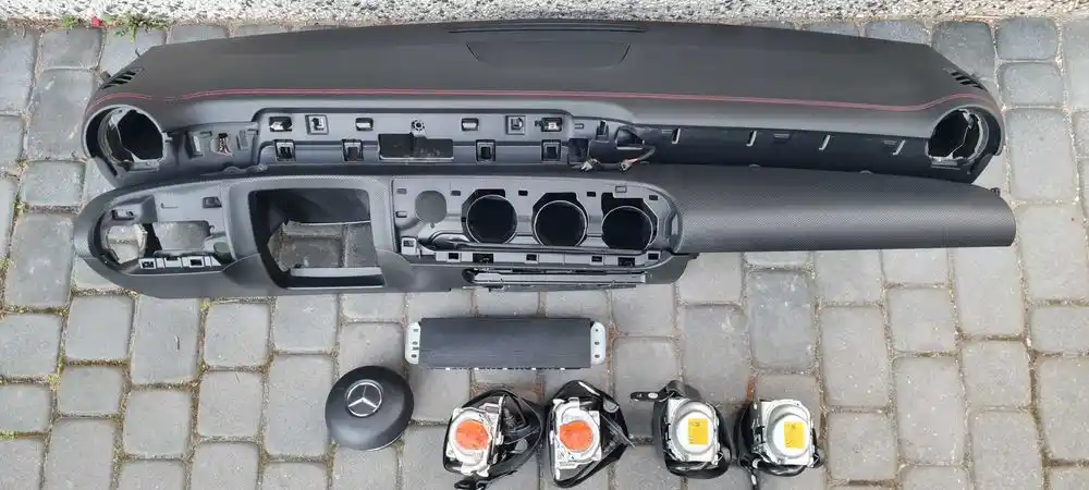 MERCEDES CLA A-KLASA W177 W118 AMG Lift Deska Konsola Poduszki Pasy Czerwona Nić