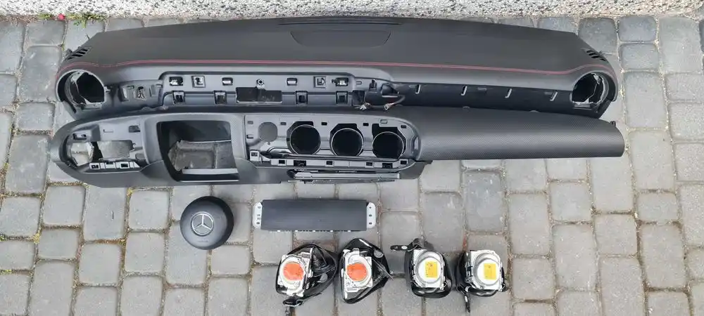 MERCEDES CLA A-KLASA W177 W118 AMG Lift Deska Konsola Poduszki Pasy Czerwona Nić