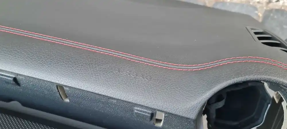 MERCEDES CLA A-KLASA W177 W118 AMG Lift Deska Konsola Poduszki Pasy Czerwona Nić