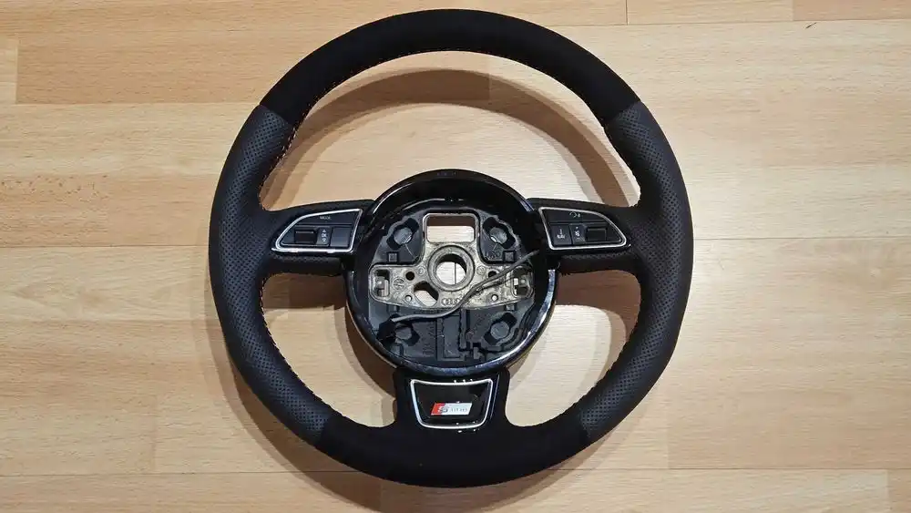 AUDI A3 8P A4 B8 A5 8T A6 C7 Kierownica Skóra Alcantara S-Line Multifunkcja